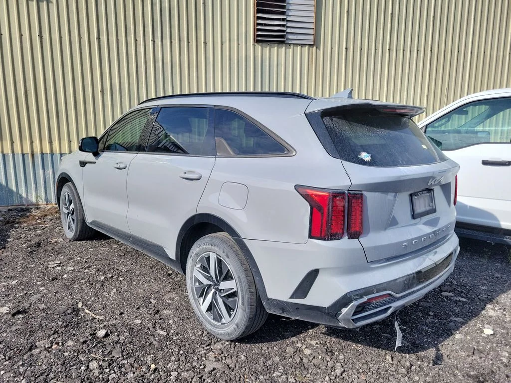 Used 2022 Gray Kia EX image 3