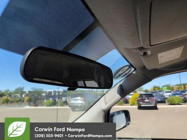 Used 2019 Cayenne Red Metallic Nissan  image 20