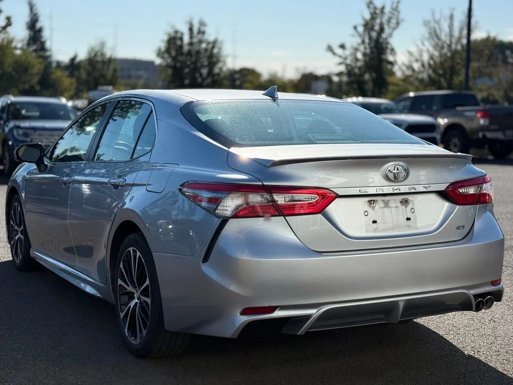 Used 2019 Celestial Silver Metallic Toyota SE image 3