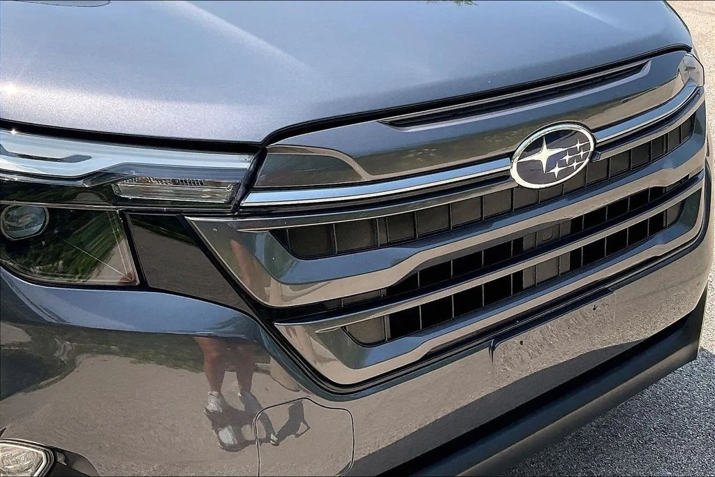 Used 2026 Gray Subaru Premium image 31
