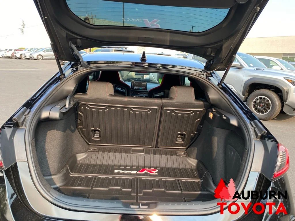 Used 2023  Honda  image 11