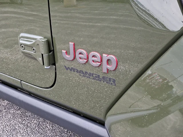 Used 2021 Green Jeep Unlimited Rubicon image 29