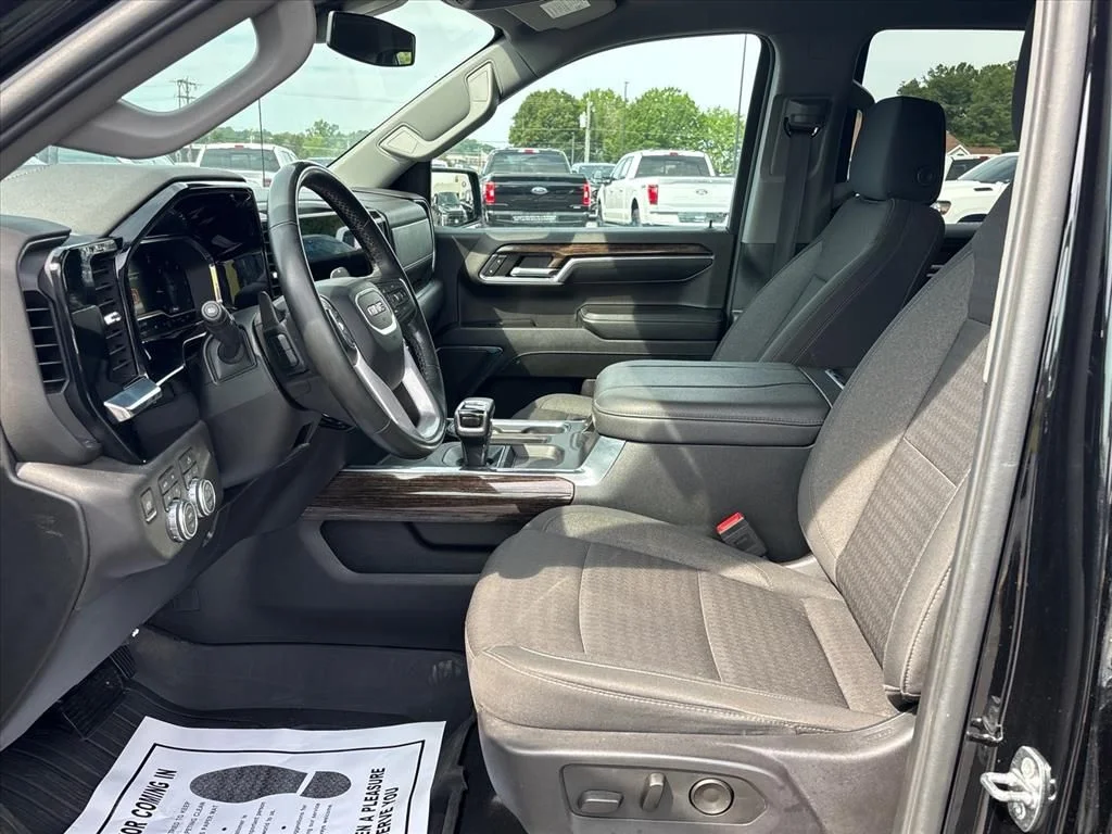 Used 2024 Black GMC Elevation image 24