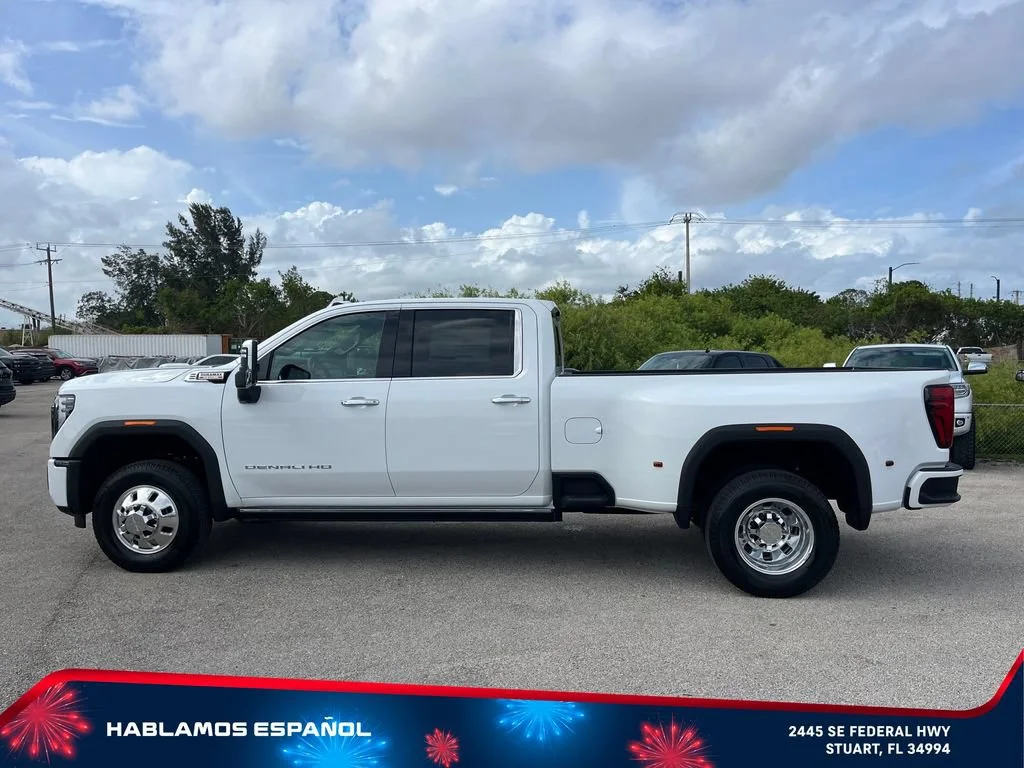 New 2026 Summit White GMC Denali DRW image 4