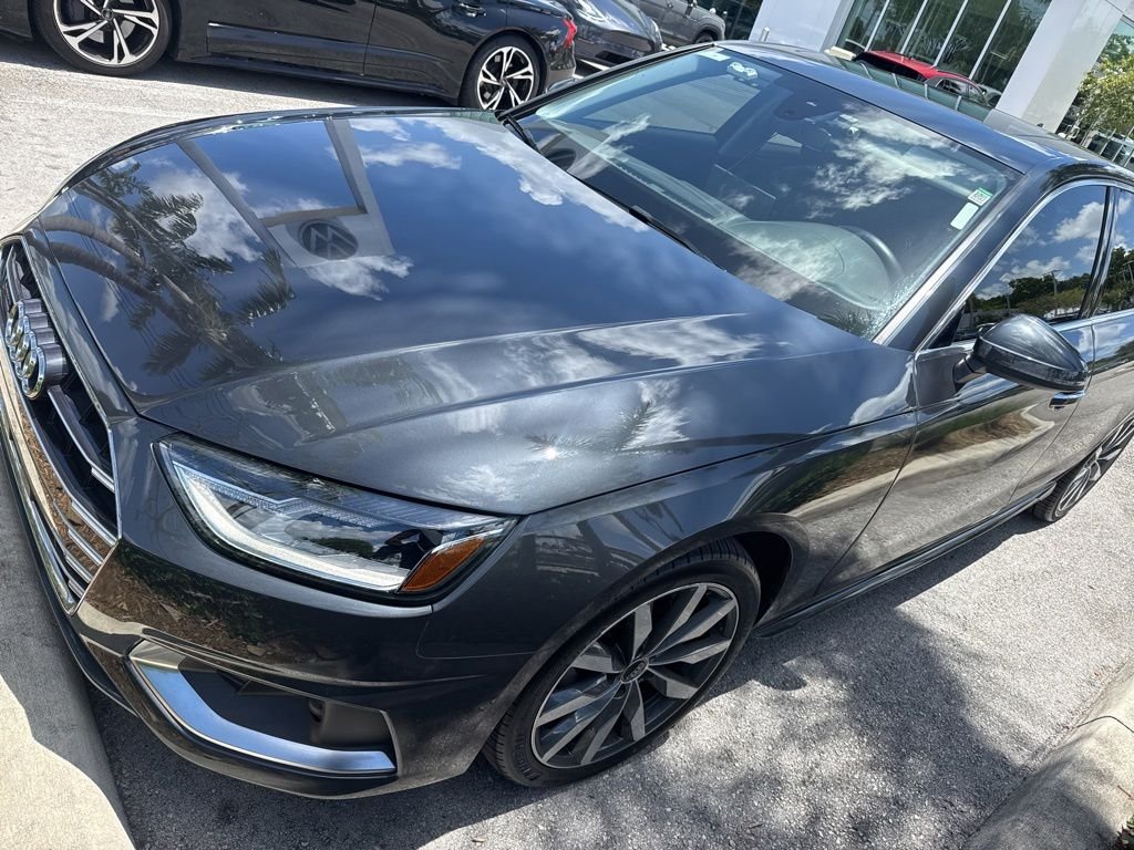 2021 Audi A4 40 quattro S tronic Premium's photo