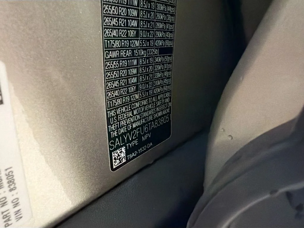 New 2026 Batumi Gold Premium Metallic Land Rover  image 35