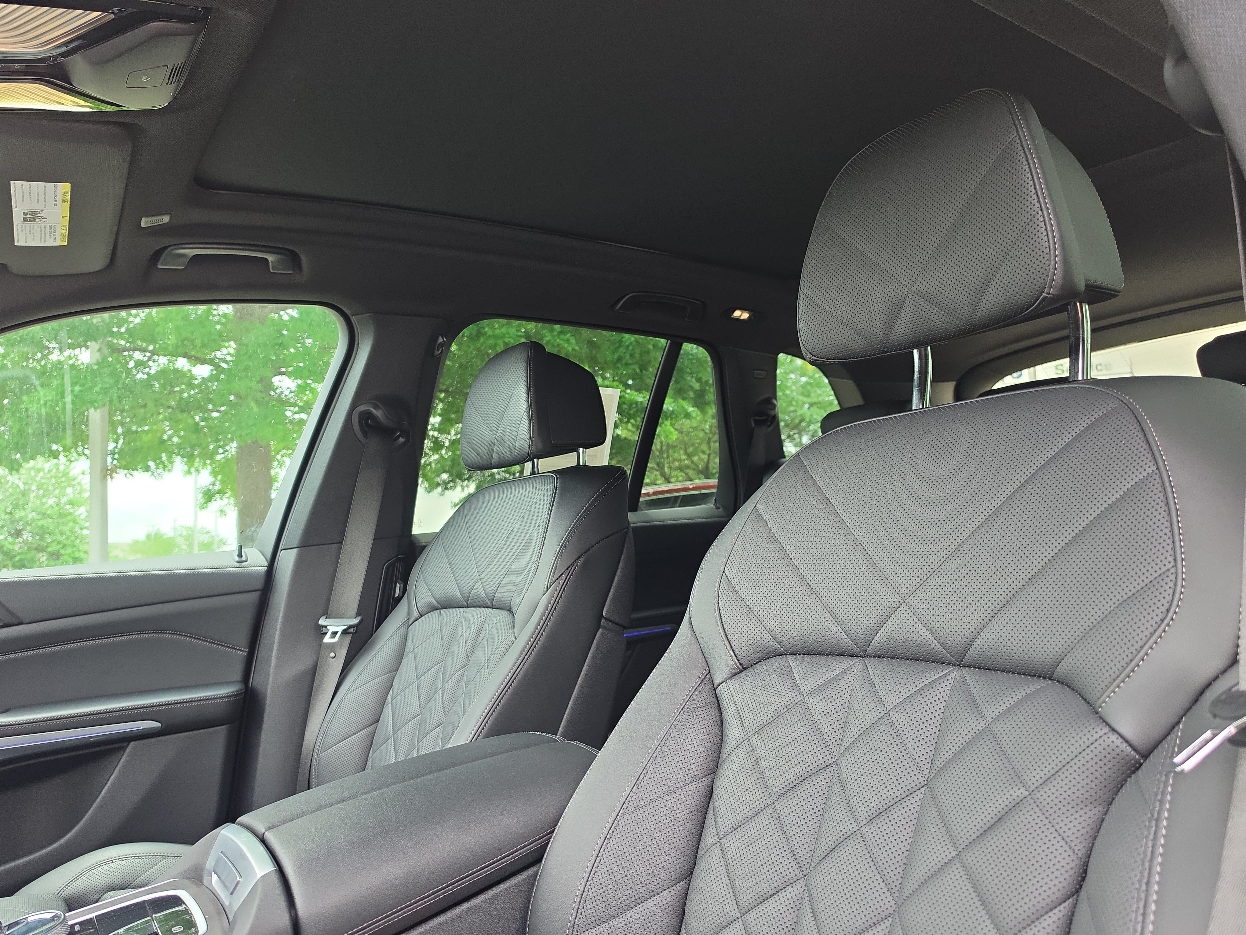 Used 2023 Carbon Black Metallic BMW xDrive40i image 19