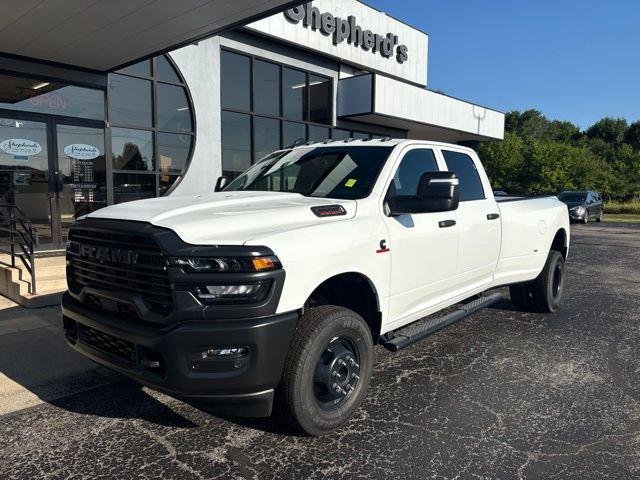 New 2026 Bright White Clear-Coat Exterior Paint RAM TRADESMAN image 2