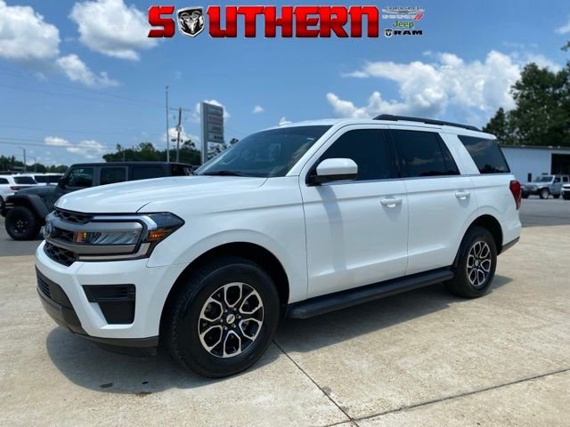 2024 Ford Expedition XLT's photo