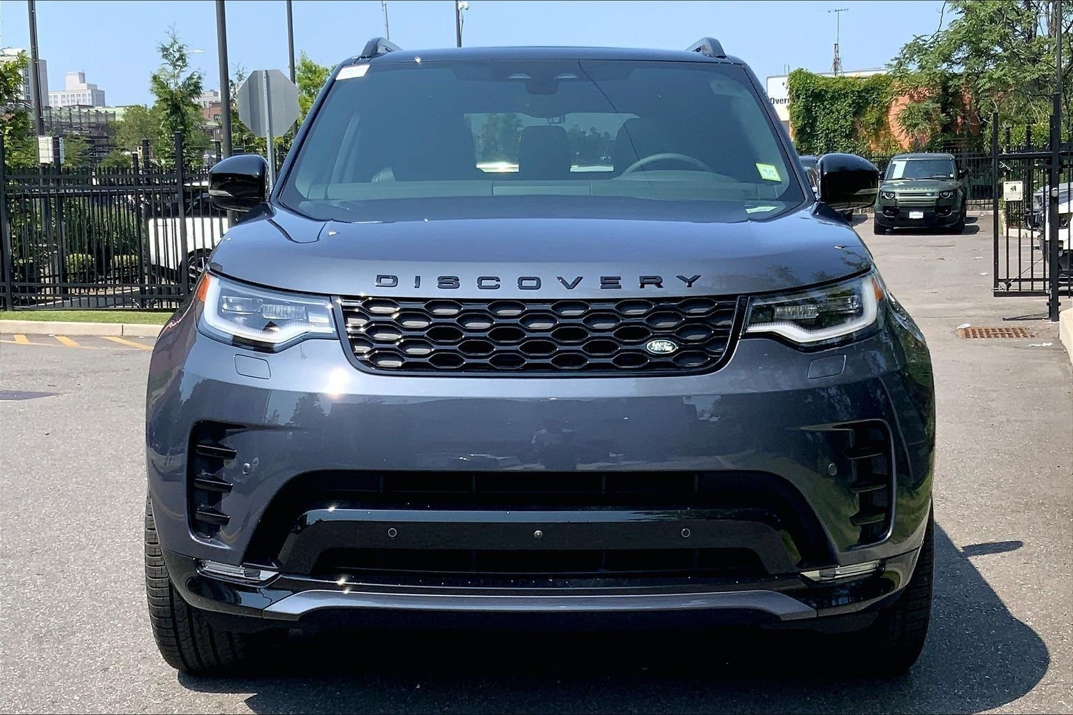 New 2026 Varesine Blue LAND ROVER Dynamic SE image 3