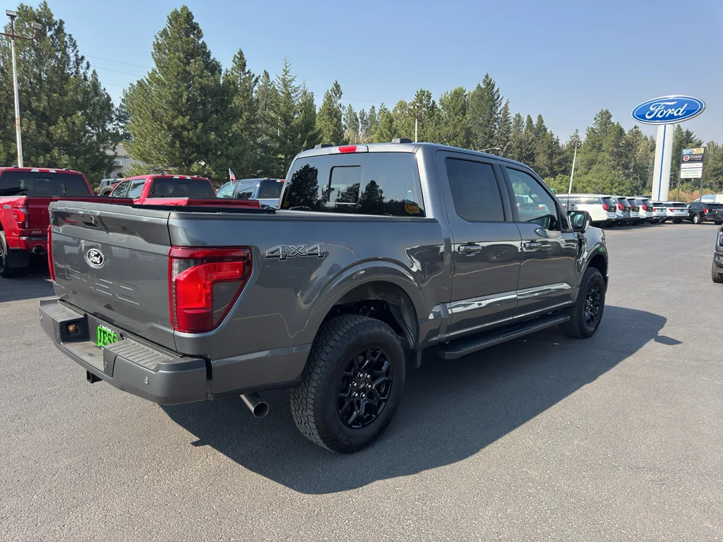 New 2026 Carbonized Gray Metallic Ford XLT image 6