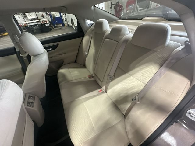 Used 2015 Brown Nissan 2.5 SV image 30