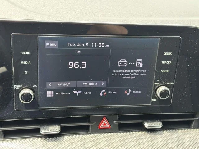 Used 2023 Black Kia LX image 3