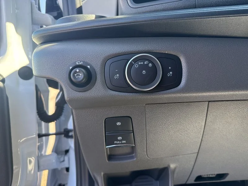 New 2025 Oxford White Ford Cargo Van image 19