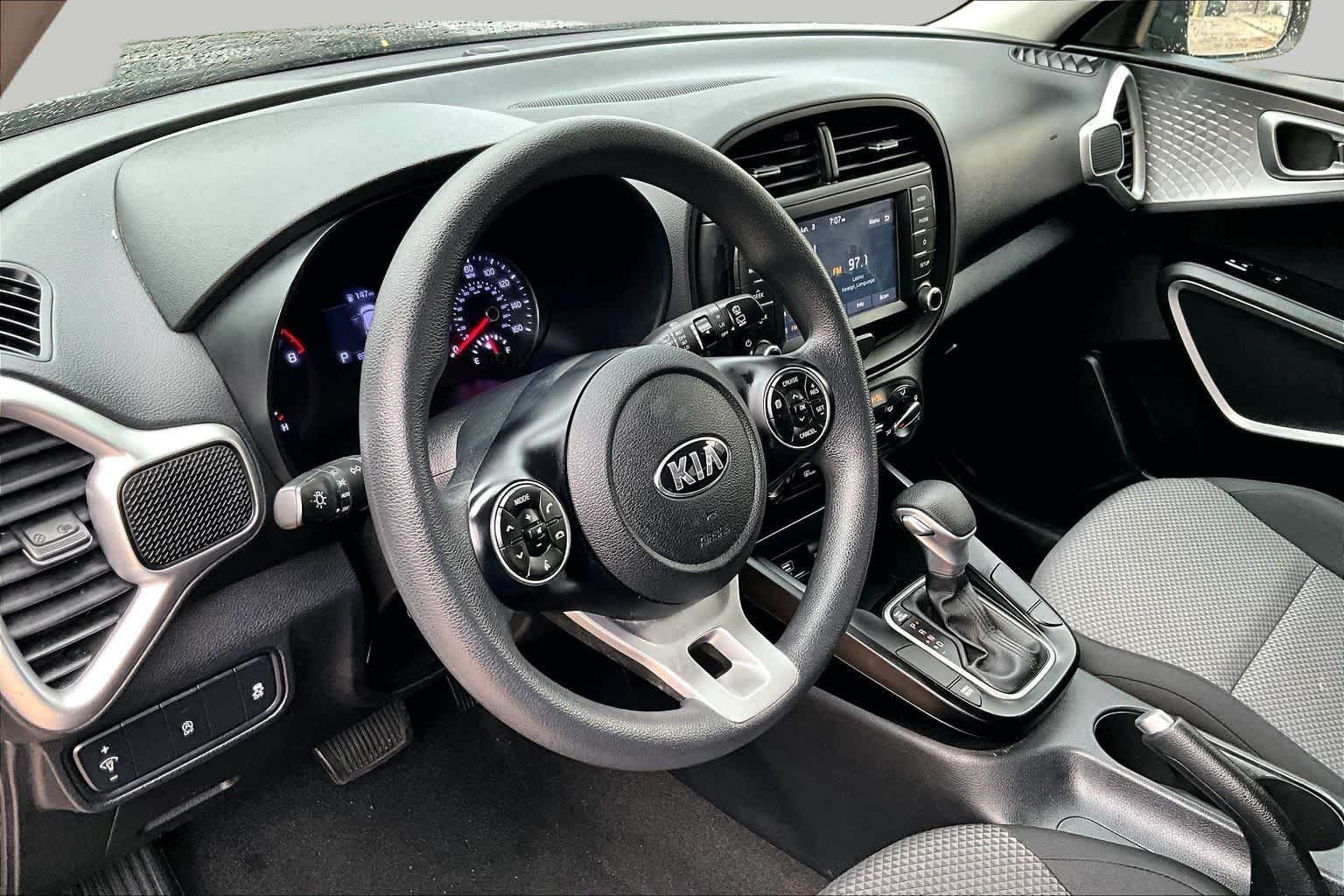 Used 2020 GREY Kia LX image 17