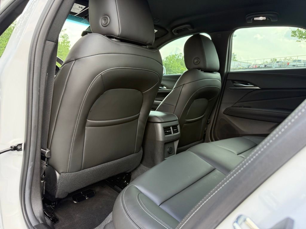 Certified Used 2023 Crystal White Tricoat Cadillac Luxury image 20