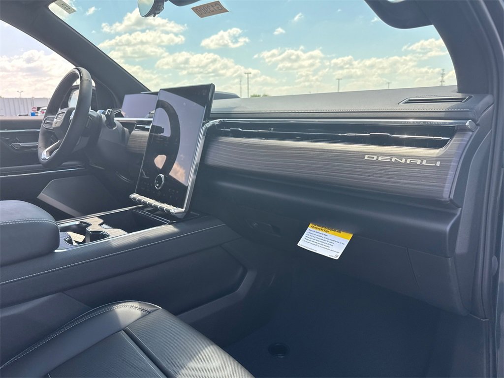 2025 GMC SIERRA - Image 40