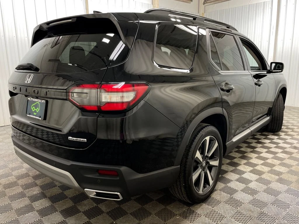 Used 2024 Black Honda Touring image 24