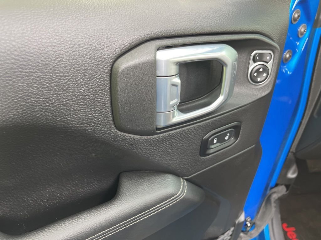 Used 2023 Blue Pearl Jeep Rubicon image 27