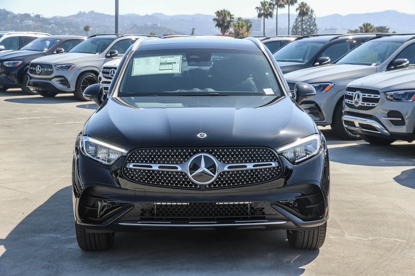 New 2026 Black Mercedes-Benz GLC 300 image 2