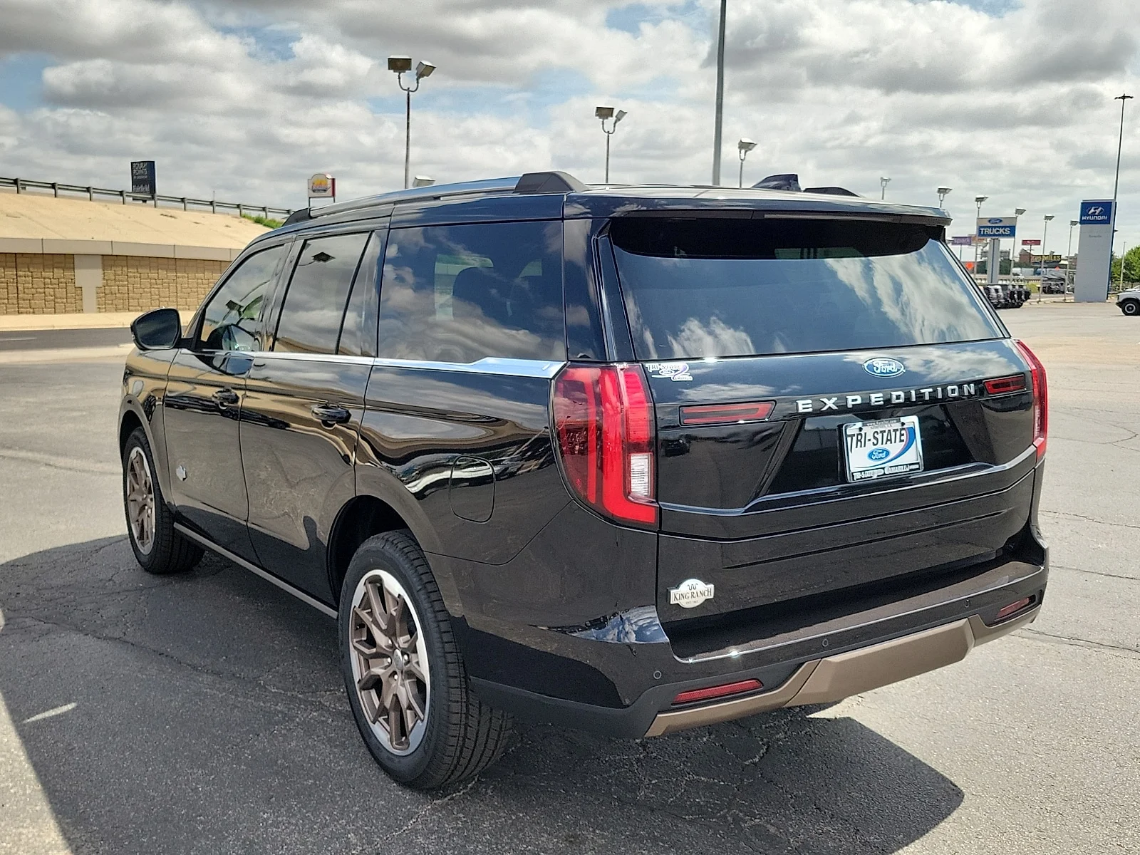 New 2026 Agate Black Metallic Ford King Ranch&reg; image 3