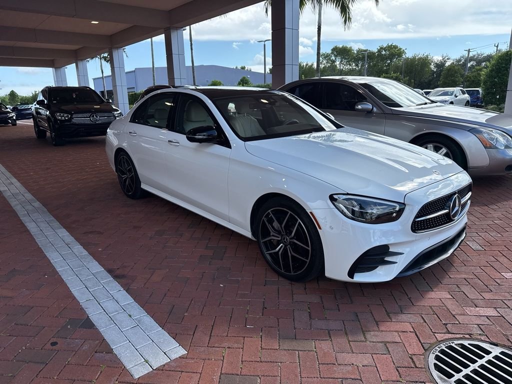 2023 Mercedes-Benz E-Class E350's photo