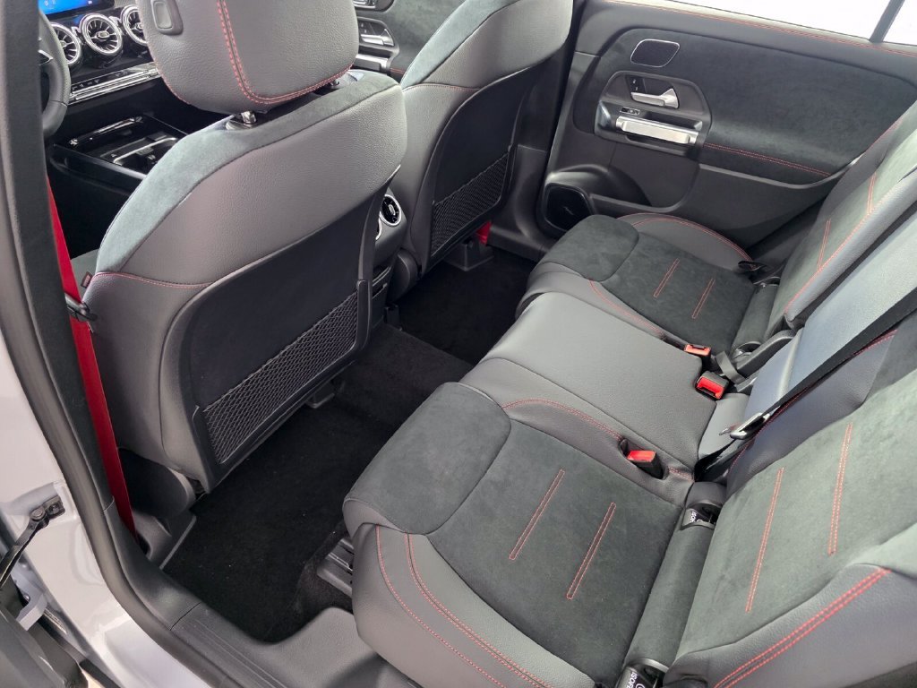 2026 Mercedes-Benz GLB AMG GLB 35 - Photo 31