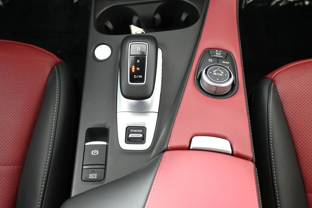 Certified Used 2023 White INFINITI SPORT image 23