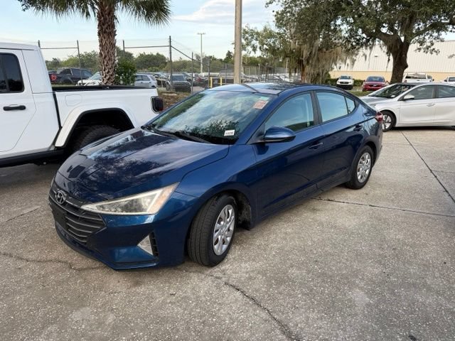 Used 2019 Lakeside Blue Hyundai SE image 1