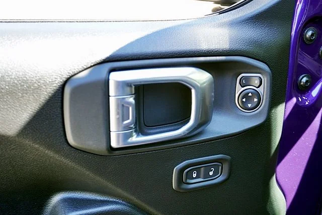 New 2026 Reign Jeep Sport S image 26