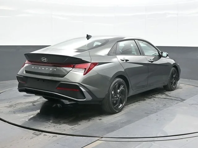 New 2026 Gray Hyundai SEL Sport image 9