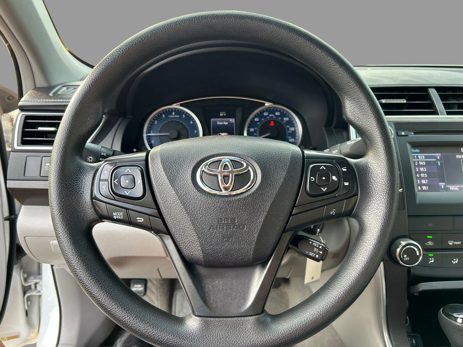 Used 2017 Super White Toyota XSE image 25