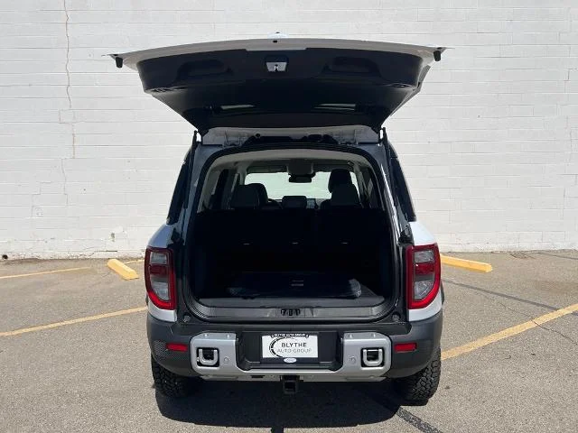 New 2026 Oxford White Ford Badlands® image 37