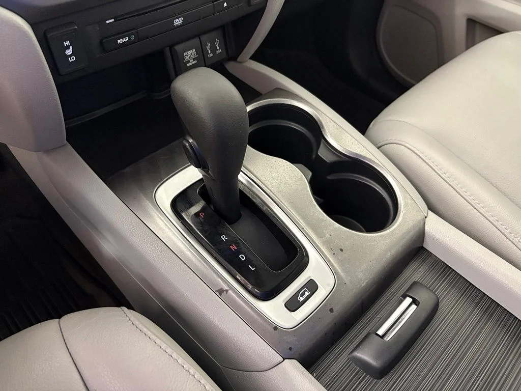 Used 2016  Honda EX-L image 29