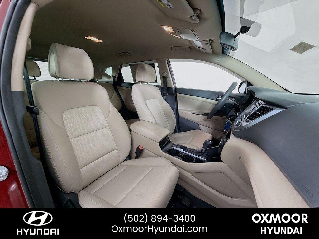 2017 Hyundai Tucson SE - Photo 25