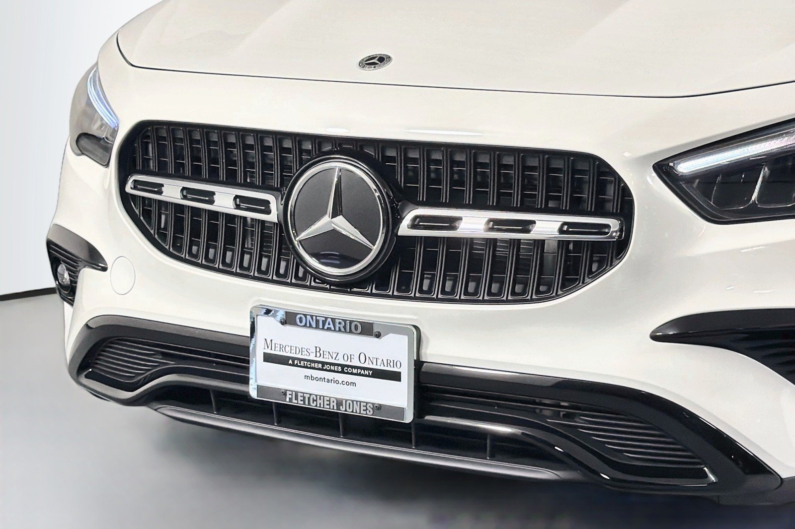 New 2026 Polar White Mercedes-Benz GLA 250 SUV image 12