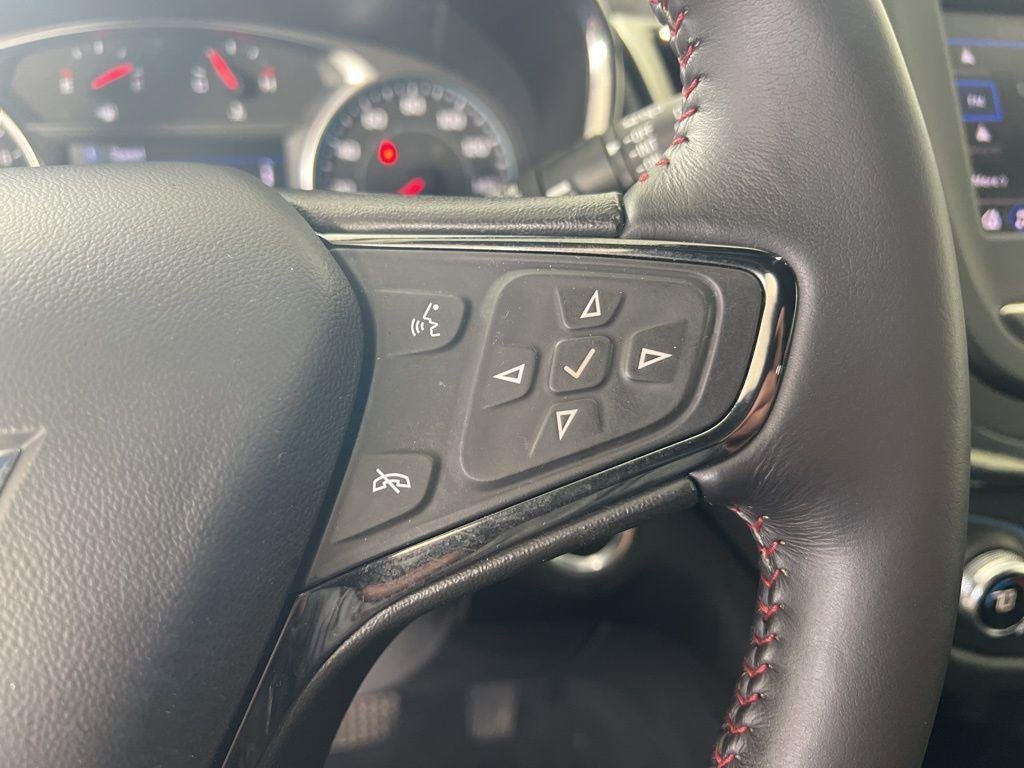 Used 2022 Summit White Chevrolet RS image 10