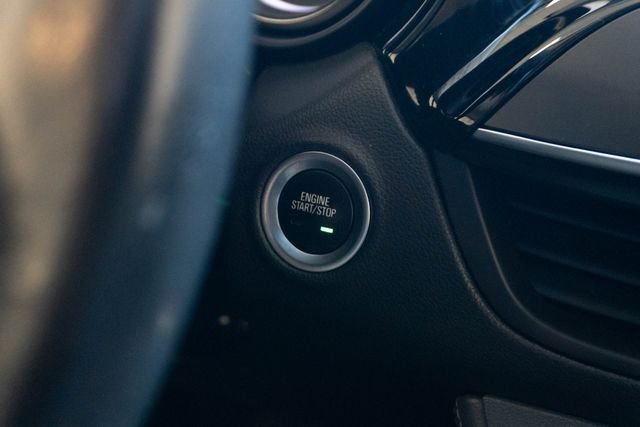 Used 2020 White Buick Essence image 27