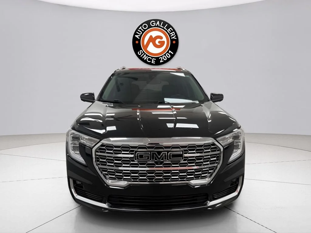 Used 2022 Black GMC Denali image 8
