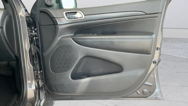 Used 2021 Gray Jeep Laredo E image 22