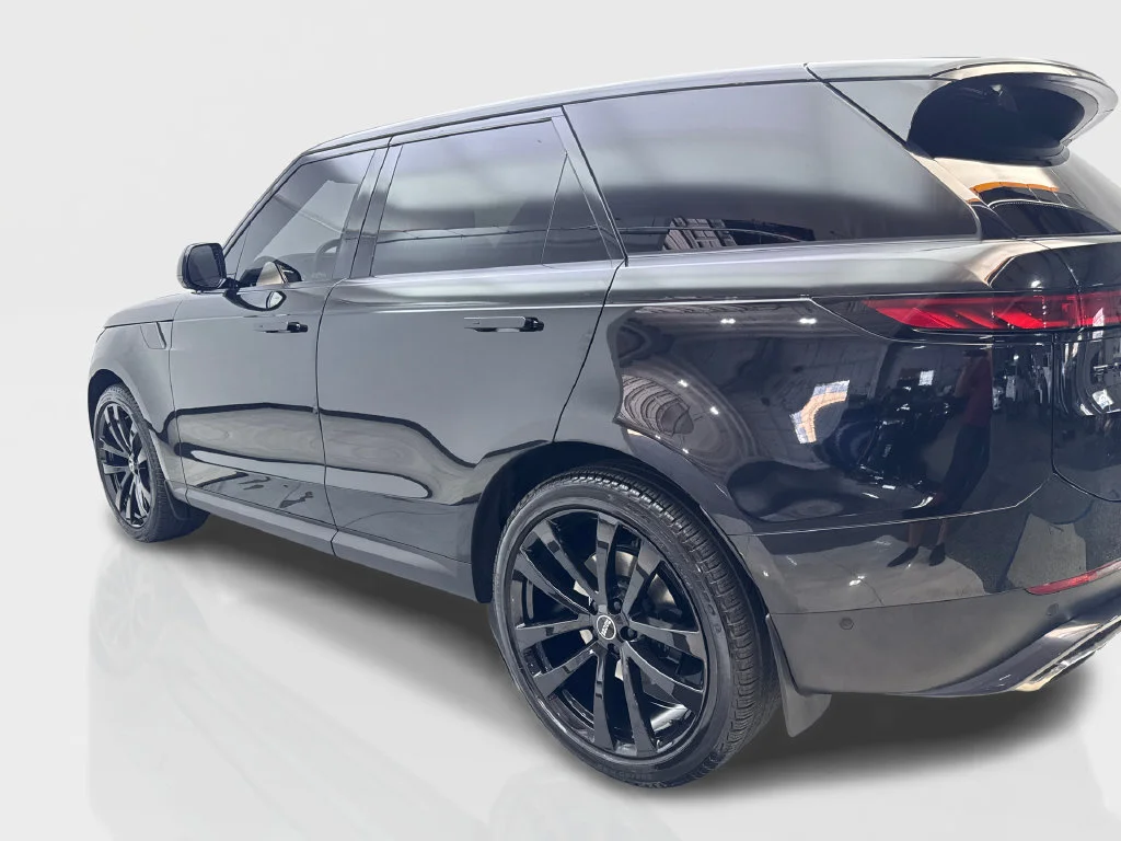 Used 2023 Black Land Rover SE image 16