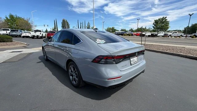 2024 Honda Accord Hybrid EX-L - Photo 6