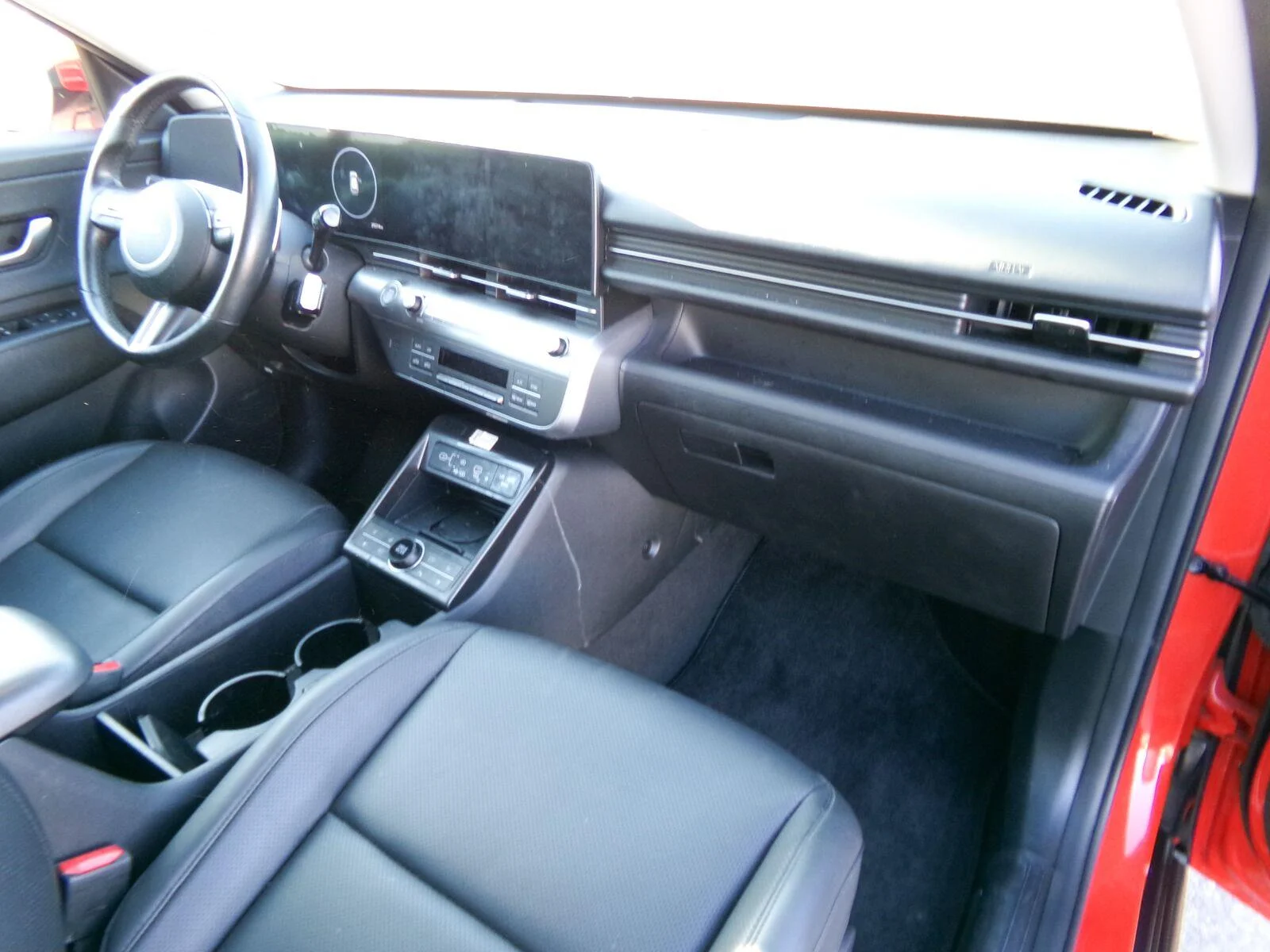 Used 2024 Soultronic Orange Pearl Hyundai Limited image 16