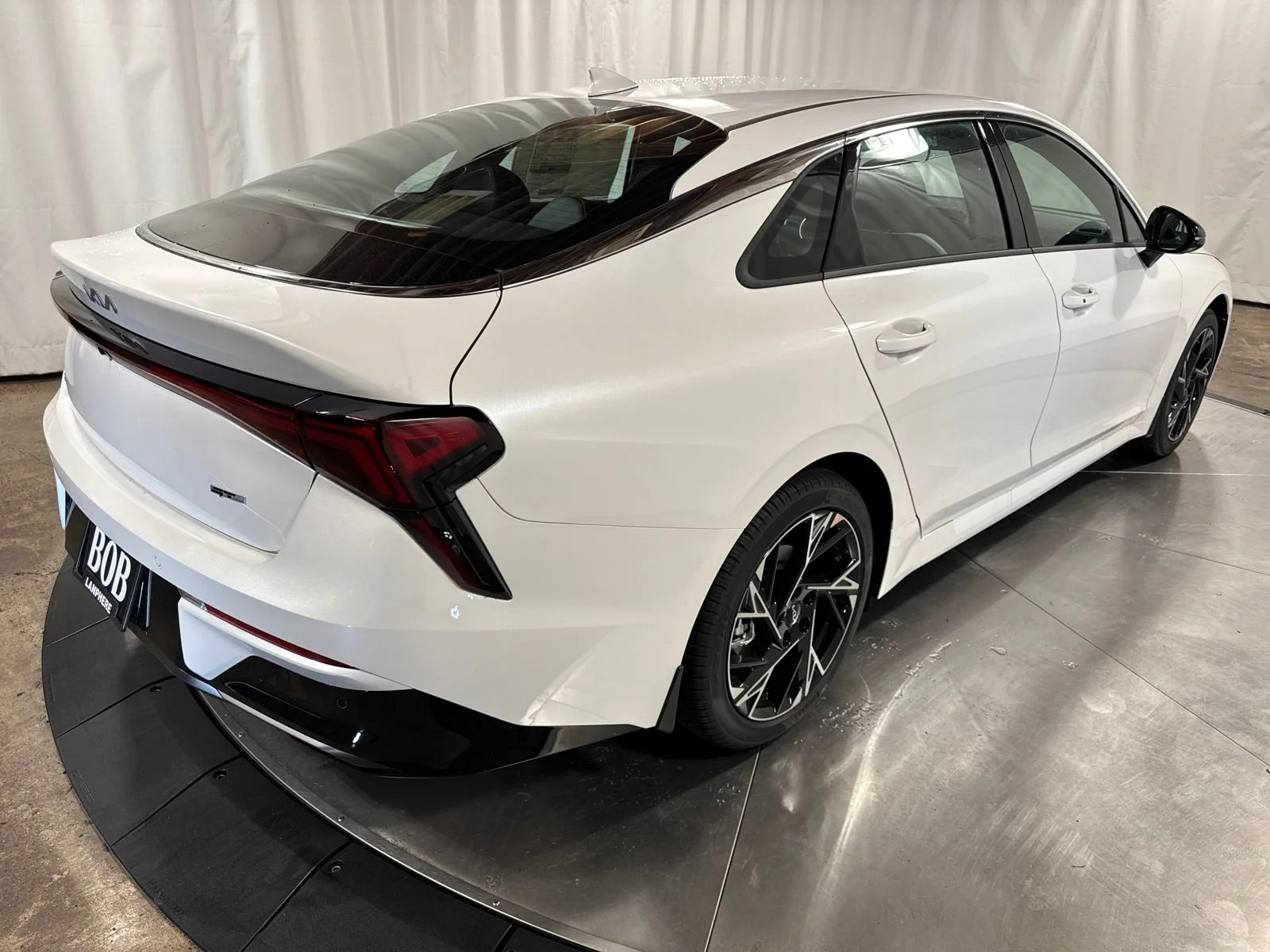 New 2026 Snow White Pearl Kia GT-Line image 8
