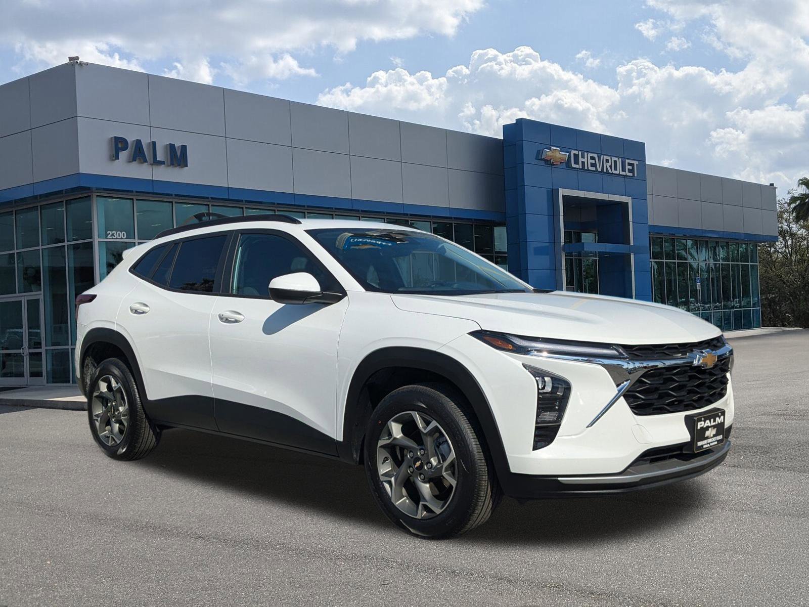 2025 Chevrolet Trax LT's photo
