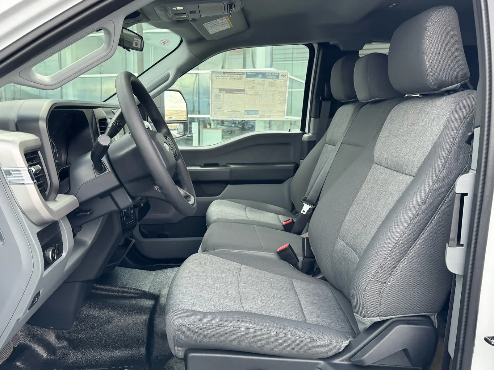 New 2026 Oxford White Ford F-550® XL image 30