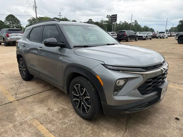 Used 2026 Gray Chevrolet ACTIV image 2