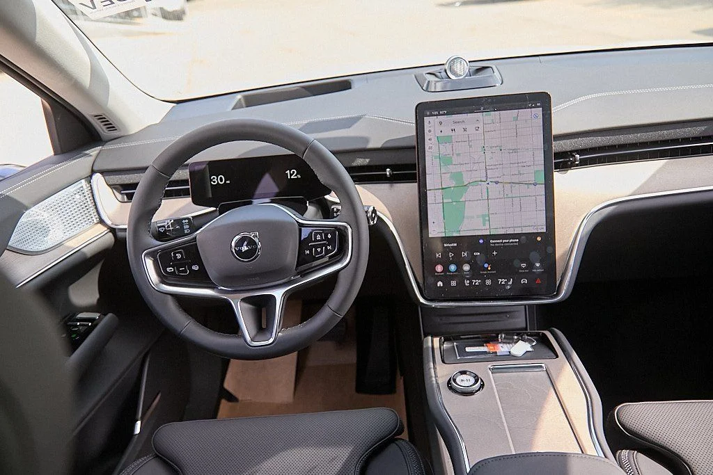 2025 Volvo EX90 Ultra - Photo 26