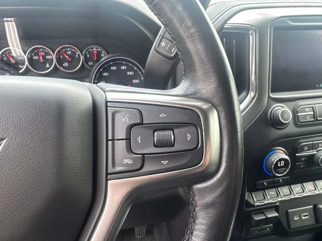 Used 2020 Northsky Blue Metallic Chevrolet RST image 33