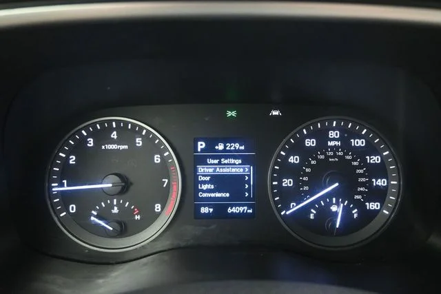 Used 2020 White Hyundai SEL image 27